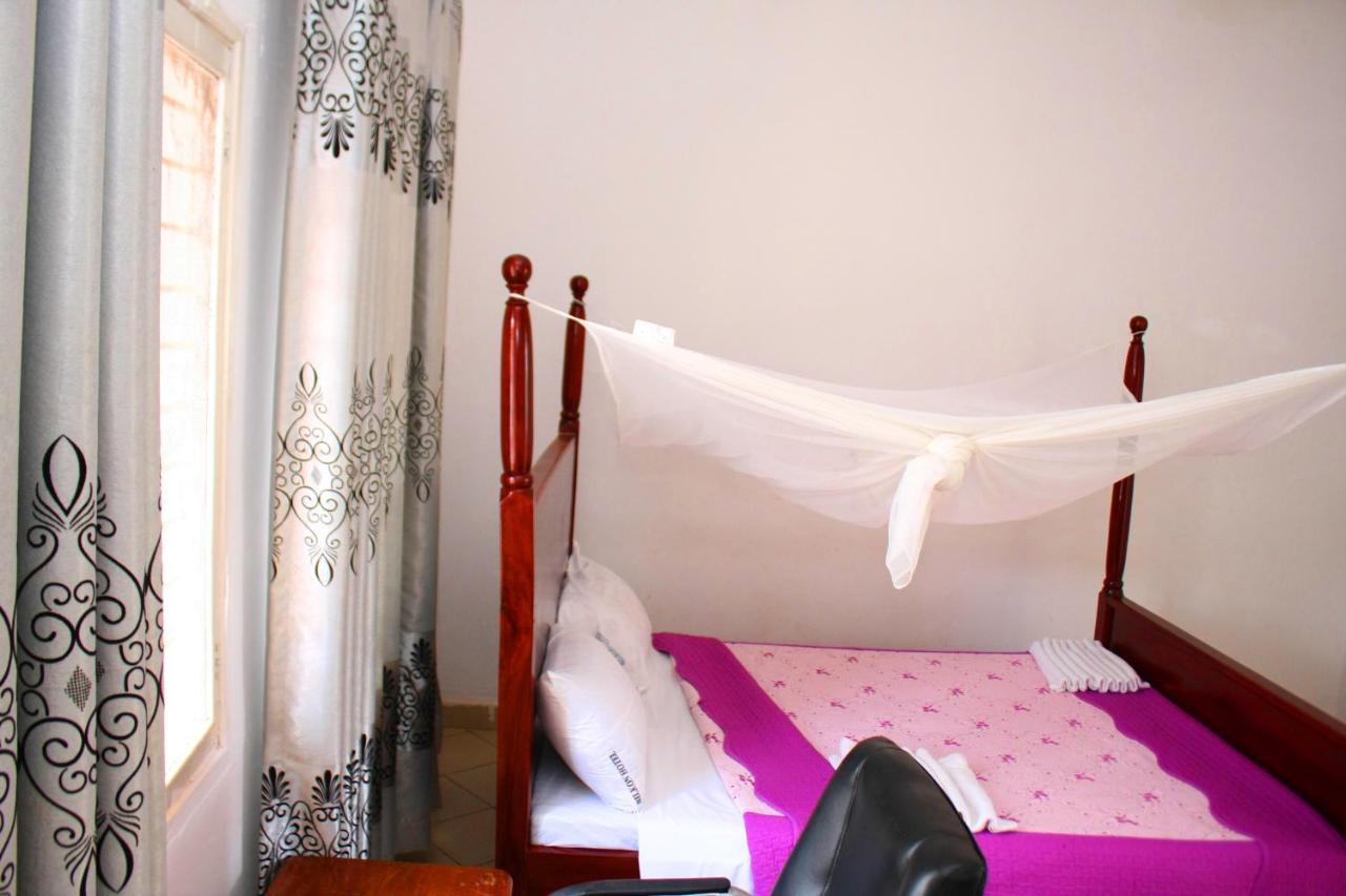 Bilkon Hotel Jinja Zewnętrze zdjęcie